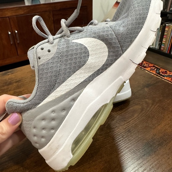 Nike Air Max Motion LW sz 8.5 - Picture 5 of 8